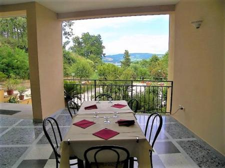 Hotel Scacco Matto Baschi Exterior foto